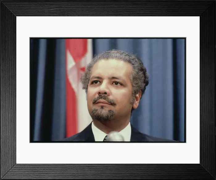 Framed Print : Sheik Ahmed Zaki Yamani During Press Conference Framed Print : Sheik Ahmed Zaki Yamani During Press Conference