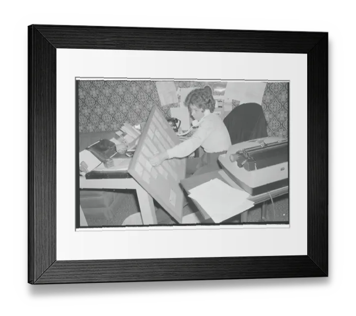 Framed Print : Hildy Parks at Work Framed Print : Hildy Parks at Work