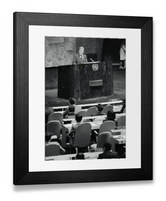 Framed Print : Helmut Schmidt Speaking About Disarmament