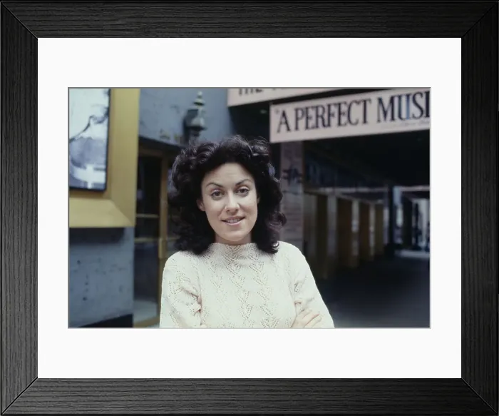 Framed Print : Judy Kaye. American actress Judy Kaye posed outside a theatre in New York, April 27th 1978 Framed Print : Judy Kaye. American actress Judy Kaye posed outside a theatre in New York, April 27th 1978
