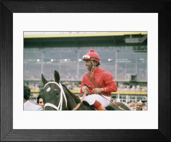Framed Print : Jorge Velasquez