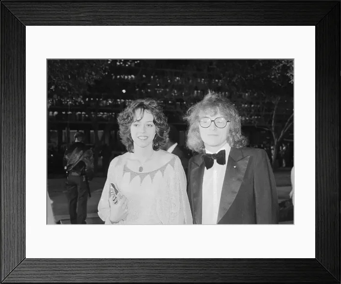 Framed Print : MacKenzie Phillips with Peter Asher Framed Print : MacKenzie Phillips with Peter Asher