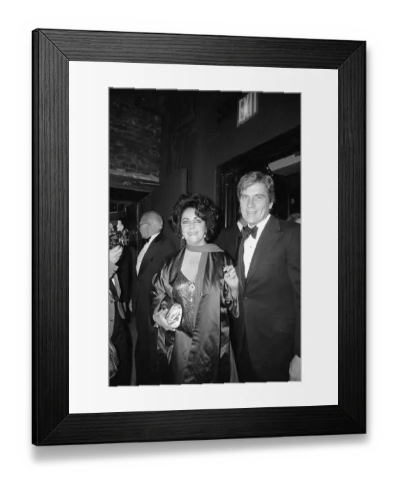 Framed Print : Elizabeth Taylor and John Warner Framed Print : Elizabeth Taylor and John Warner