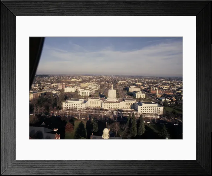 Framed Print : Oregon State Capitol, Salem