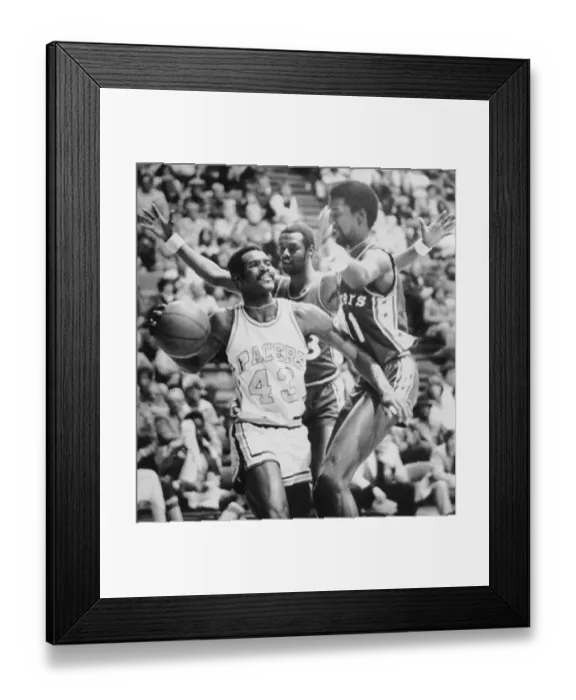 Framed Print : Earl Tatum Being Guarded by Philadelphia 76ers Framed Print : Earl Tatum Being Guarded by Philadelphia 76ers