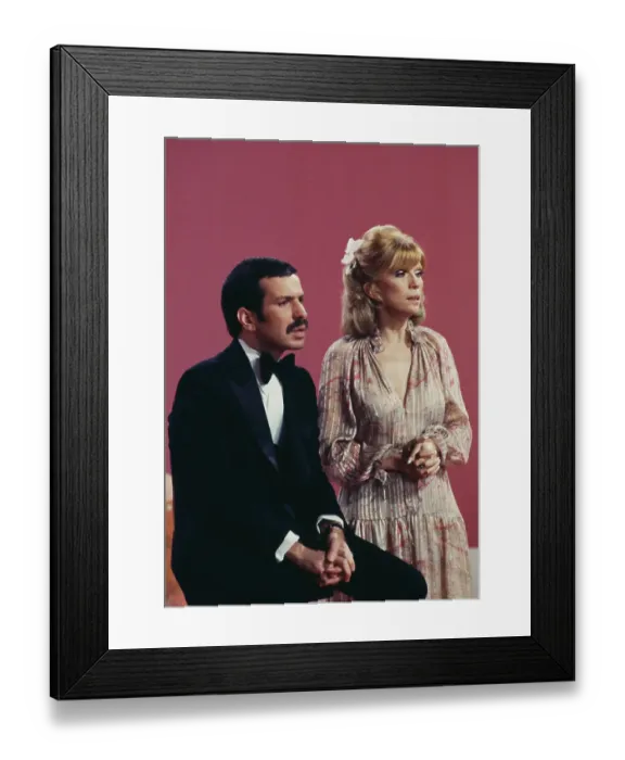 Framed Print : Frank Sinatra Jr And Nancy Sinatra Framed Print : Frank Sinatra Jr And Nancy Sinatra