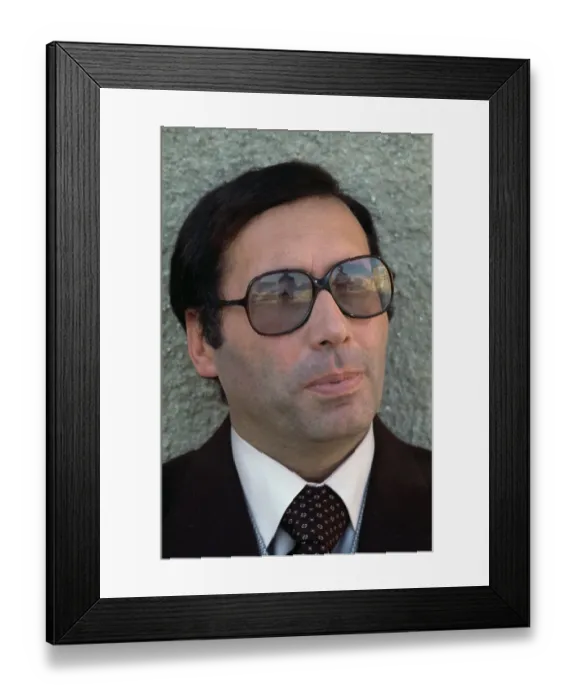 Framed Print : Carlos Mota Pinto