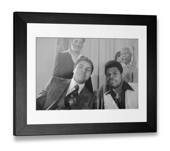 Framed Print : Leon Spinks and Muhammad Ali Framed Print : Leon Spinks and Muhammad Ali
