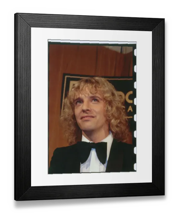 Framed Print : Portrait of Peter Frampton Framed Print : Portrait of Peter Frampton