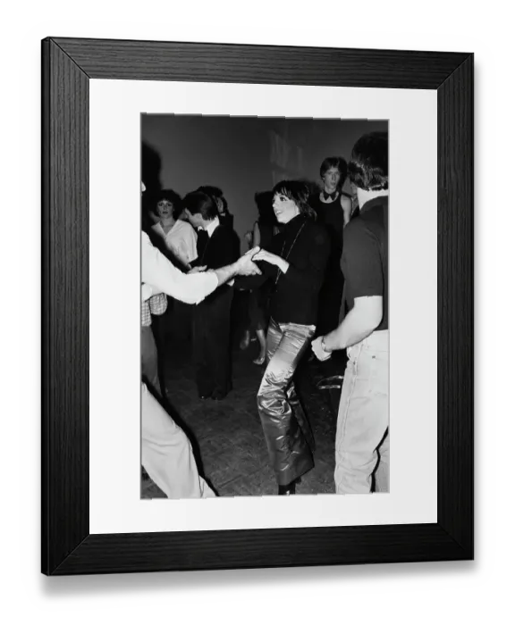 Framed Print : Liza Minnelli Hits The Floor At Studio 54 Framed Print : Liza Minnelli Hits The Floor At Studio 54