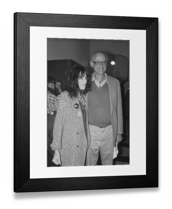 Framed Print : Arthur Miller And Patti Smith Framed Print : Arthur Miller And Patti Smith