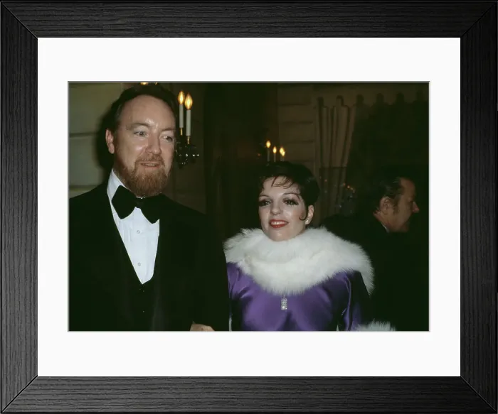 Framed Print : Liza Minnelli