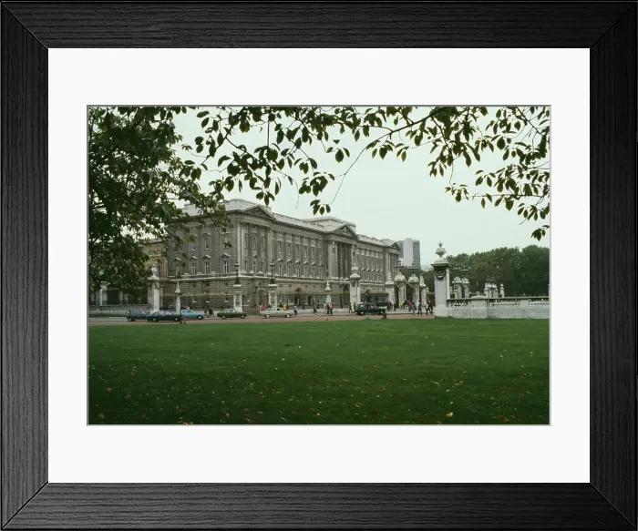 Framed Print : Buckingham Palace, London Framed Print : Buckingham Palace, London