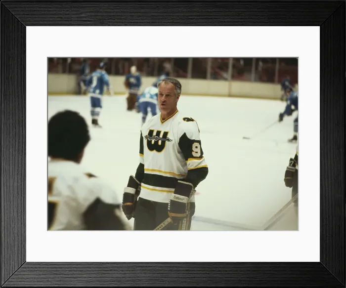 Framed Print : Gordie Howe Framed Print : Gordie Howe