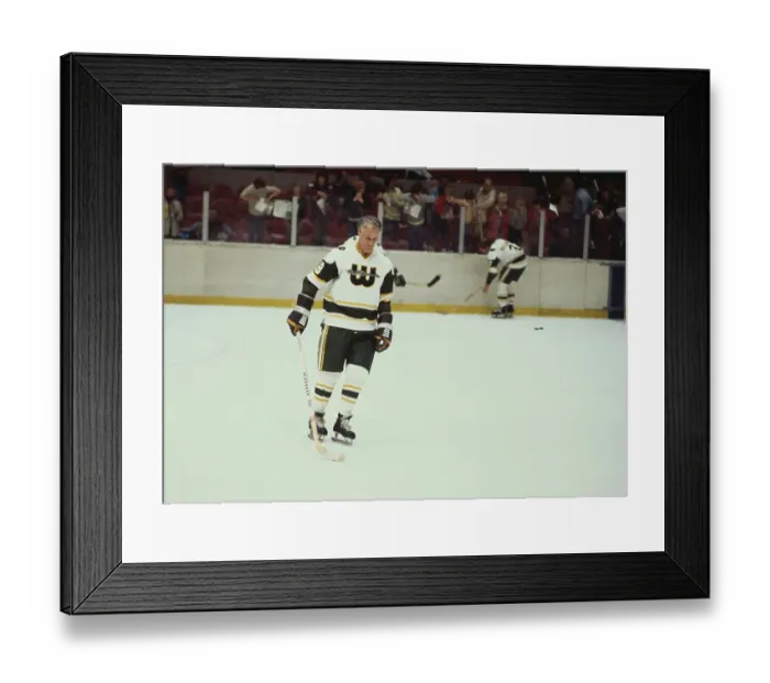 Framed Print : Gordie Howe Framed Print : Gordie Howe