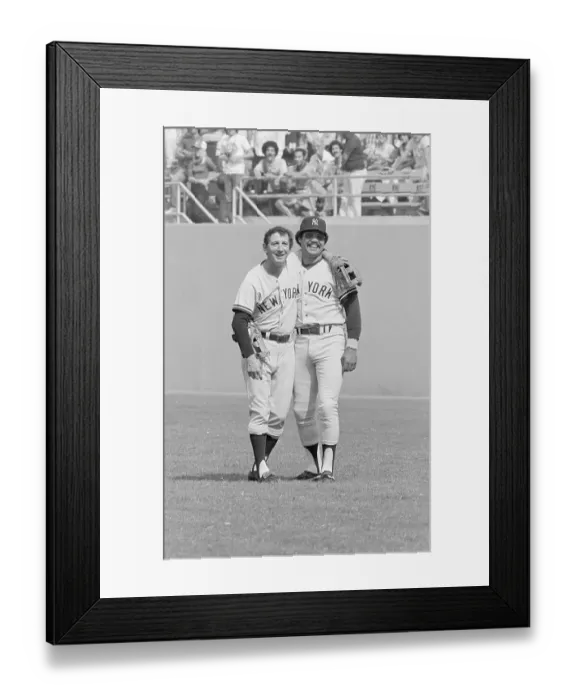 Framed Print : Billy Martin with Arm Around Reggie Jackson Framed Print : Billy Martin with Arm Around Reggie Jackson