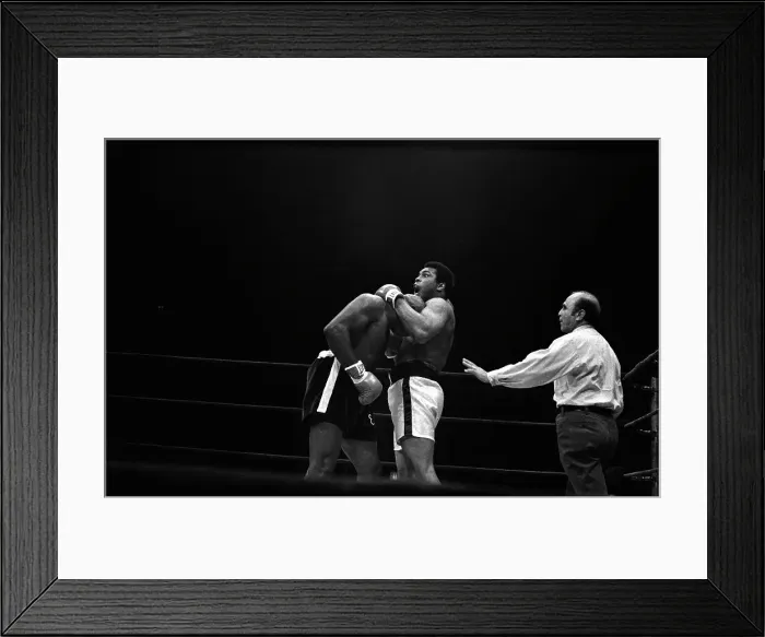 Framed Print : Muhammad Ali Holding Earnie Shavers Framed Print : Muhammad Ali Holding Earnie Shavers