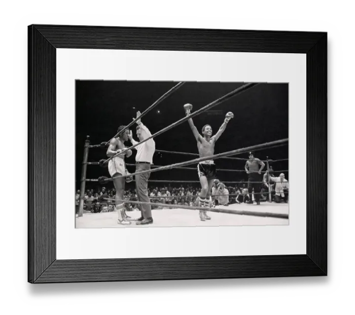 Framed Print : Wilfred Benitez with Arms Raised in Ring Framed Print : Wilfred Benitez with Arms Raised in Ring