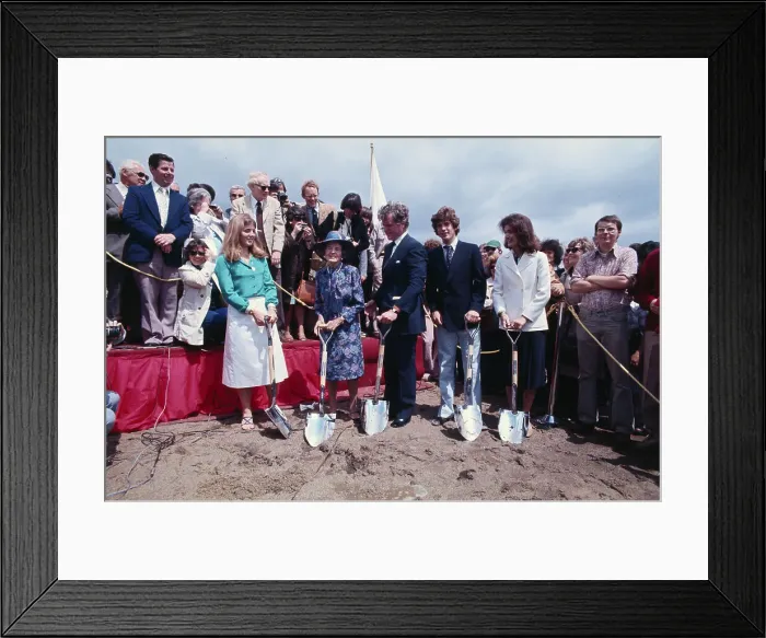 Framed Print : Jacqueline Kennedy Onassis Family Members at Dedication Framed Print : Jacqueline Kennedy Onassis Family Members at Dedication