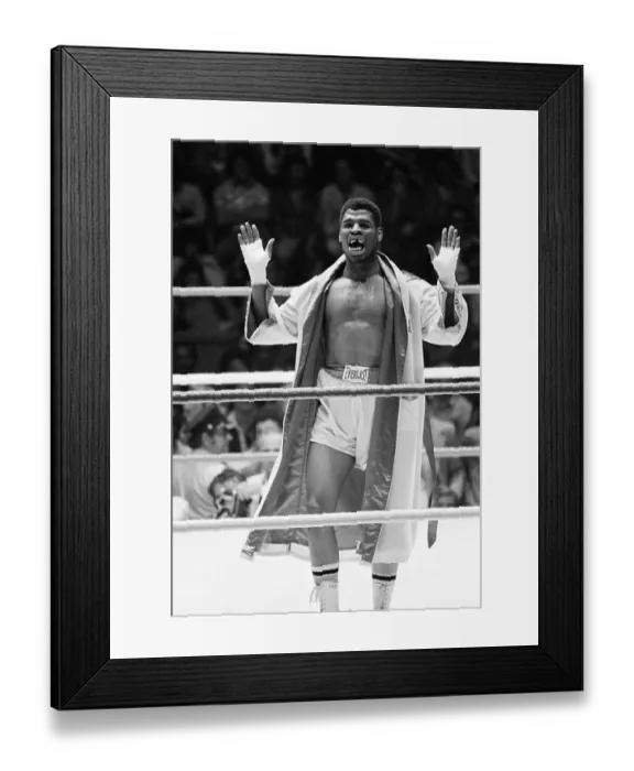 Framed Print : Leon Spinks in Ring With Arms Raised Framed Print : Leon Spinks in Ring With Arms Raised