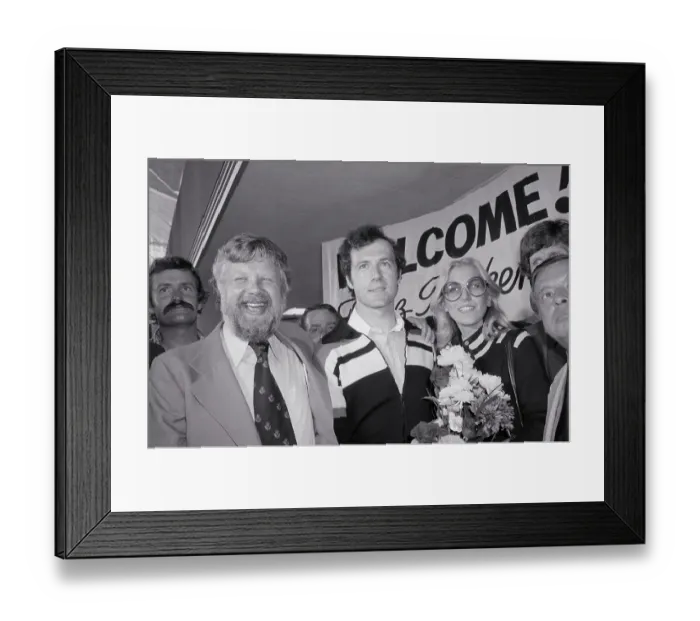 Framed Print : Clive Toye with Franz and Brigitte Beckenbauer Framed Print : Clive Toye with Franz and Brigitte Beckenbauer