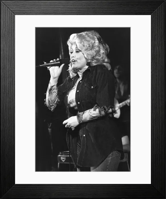 Framed Print : Dolly Parton Rehearsing Framed Print : Dolly Parton Rehearsing