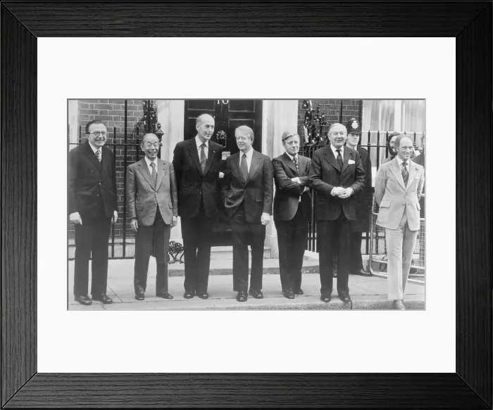 Framed Print : Leaders Posing For Picture at the Lancaster House Framed Print : Leaders Posing For Picture at the Lancaster House