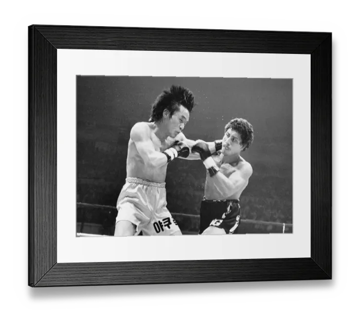 Framed Print : Yum Dong-kyun and Wilfredo Gomez Framed Print : Yum Dong-kyun and Wilfredo Gomez