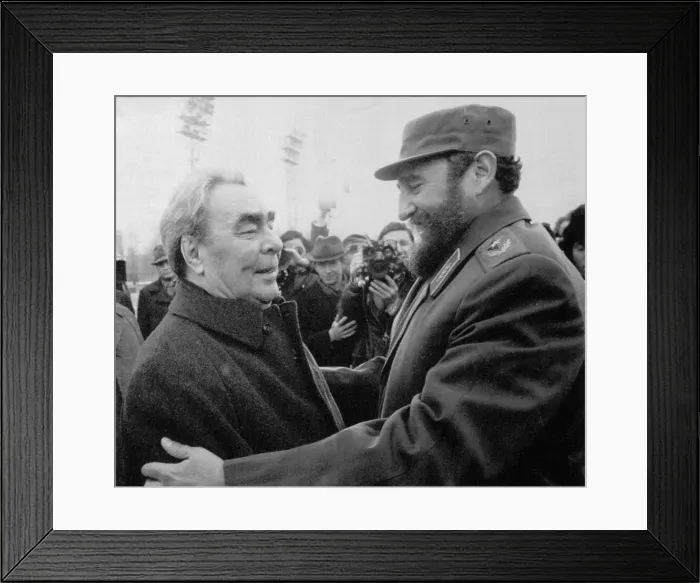 Framed Print : Fidel Castro Greeting Leonid Brezhnev