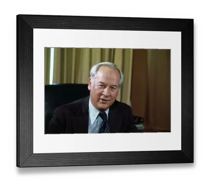 Framed Print : Portrait of Paul Warnke Framed Print : Portrait of Paul Warnke