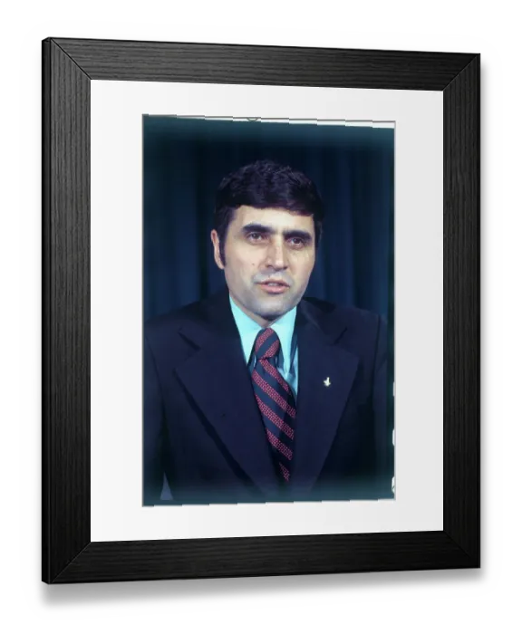 Framed Print : Portrait of Harrison Schmitt Framed Print : Portrait of Harrison Schmitt