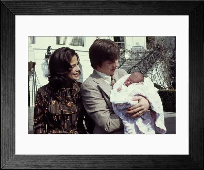 Framed Print : Chip And Caron Carter With Baby Son