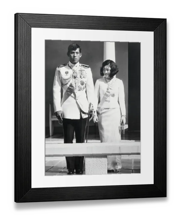 Framed Print : Crown Prince Vajiralongkorn and His New Wife Somsawalee Framed Print : Crown Prince Vajiralongkorn and His New Wife Somsawalee