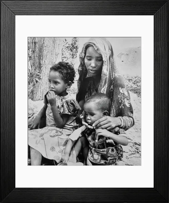 Framed Print : Refugees In Zaire Framed Print : Refugees In Zaire