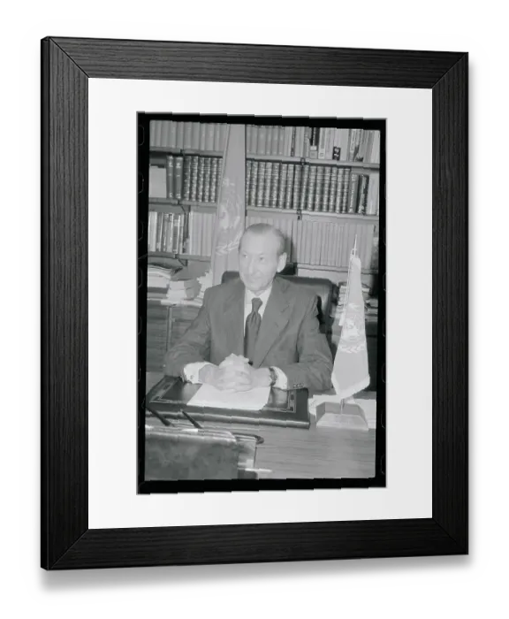Framed Print : Un Secretary General Kurt Waldheim Framed Print : Un Secretary General Kurt Waldheim