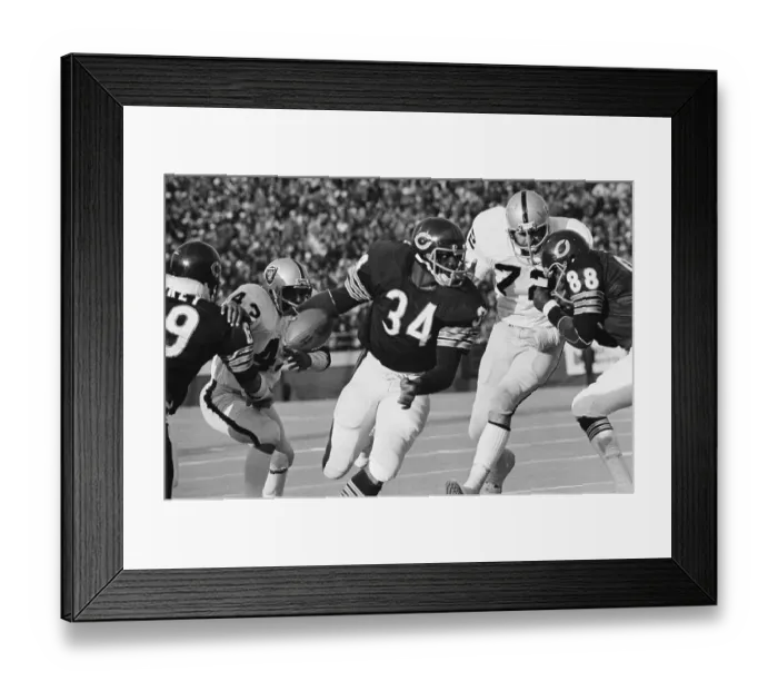 Framed Print : Walter Payton Eludes Oakland Raiders Tacklers Framed Print : Walter Payton Eludes Oakland Raiders Tacklers