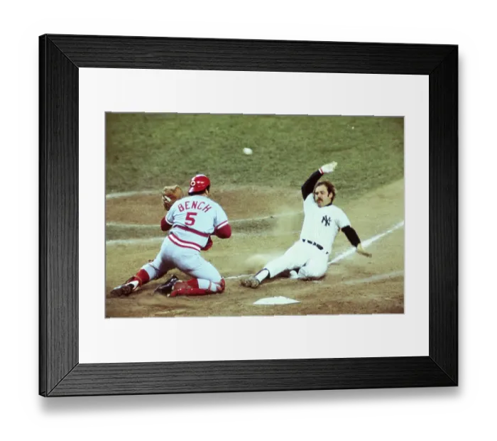 Framed Print : Johnny Bench Going Down on His knee in First Inning Play