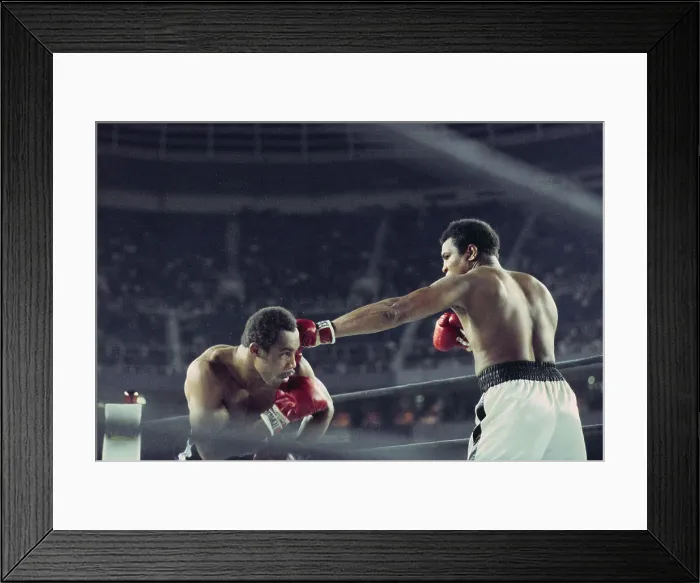 Framed Print : Muhammad Ali Vs Ken Norton, 1976 Framed Print : Muhammad Ali Vs Ken Norton, 1976