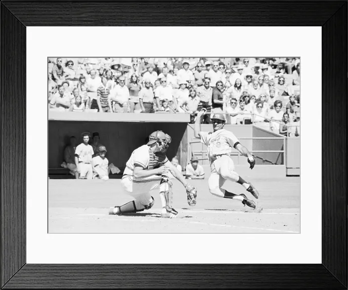 Framed Print : Joe Torre Scoring For The Mets