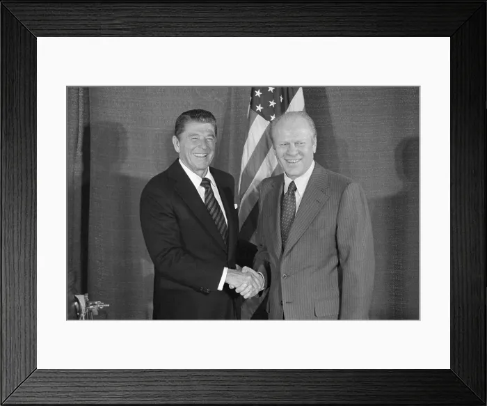 Framed Print : Ronald Reagan and Gerald Ford Shaking Hands Framed Print : Ronald Reagan and Gerald Ford Shaking Hands