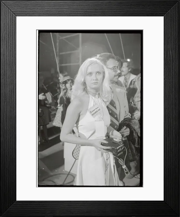 Framed Print : Elizabeth Ray Carrying a Tape Recorder Framed Print : Elizabeth Ray Carrying a Tape Recorder