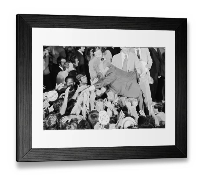 Framed Print : A Little Family Support Framed Print : A Little Family Support