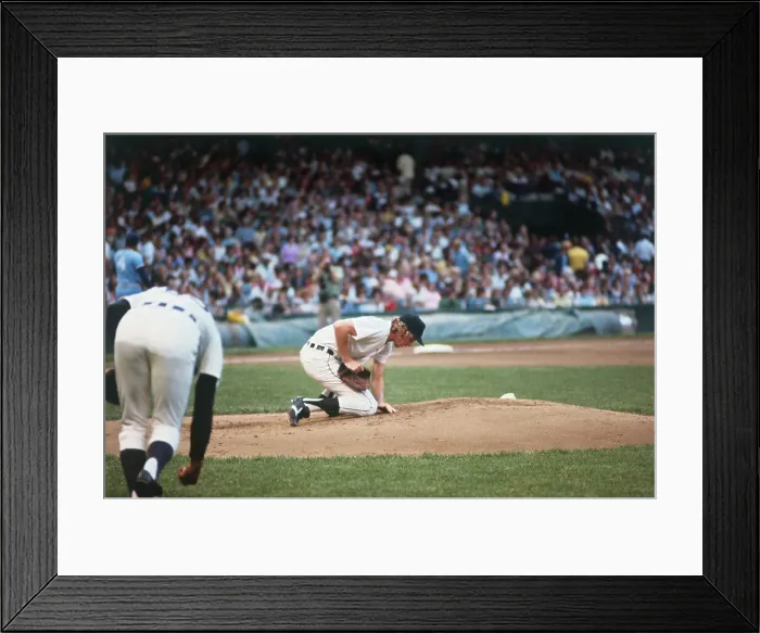 Framed Print : Mark Fidyrch Kneeling to Ground Framed Print : Mark Fidyrch Kneeling to Ground