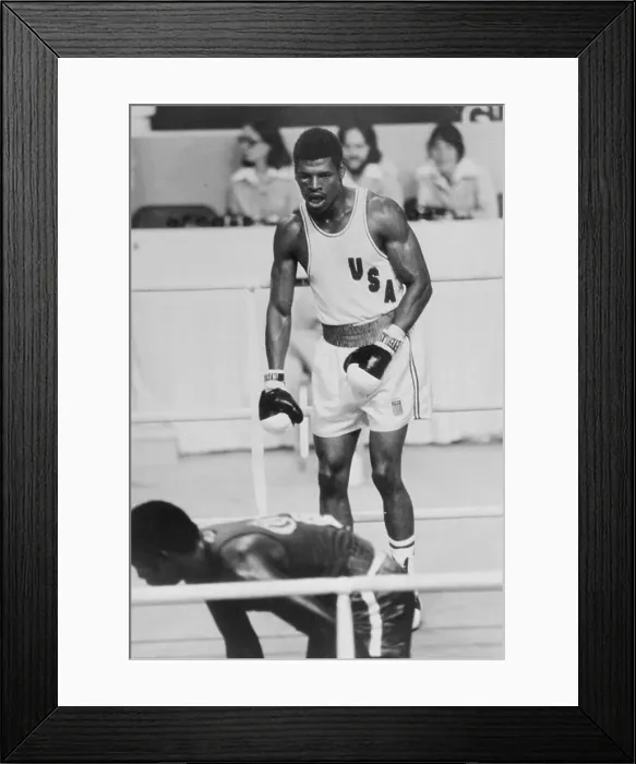 Framed Print : Leon Spinks Standing over Sixto Soria Framed Print : Leon Spinks Standing over Sixto Soria