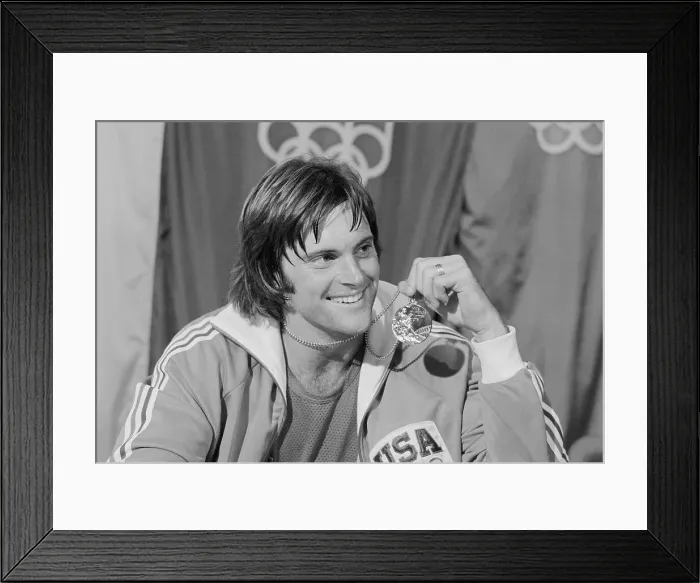Framed Print : Bruce Jenner Holding His Gold Medal Framed Print : Bruce Jenner Holding His Gold Medal