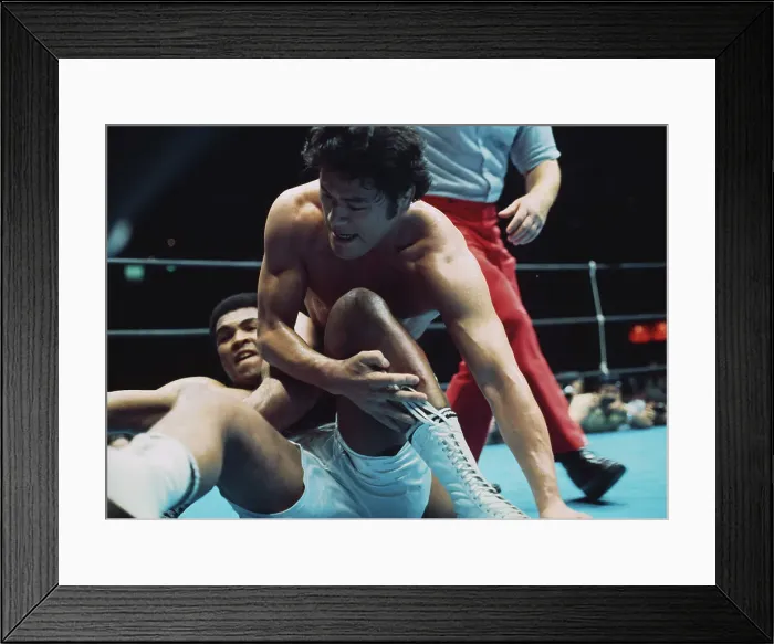 Framed Print : Muhammad Ali And Antonio Inoki