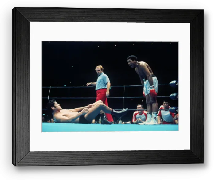 Framed Print : Muhammad Ali Fighting Antonio Inoki Framed Print : Muhammad Ali Fighting Antonio Inoki