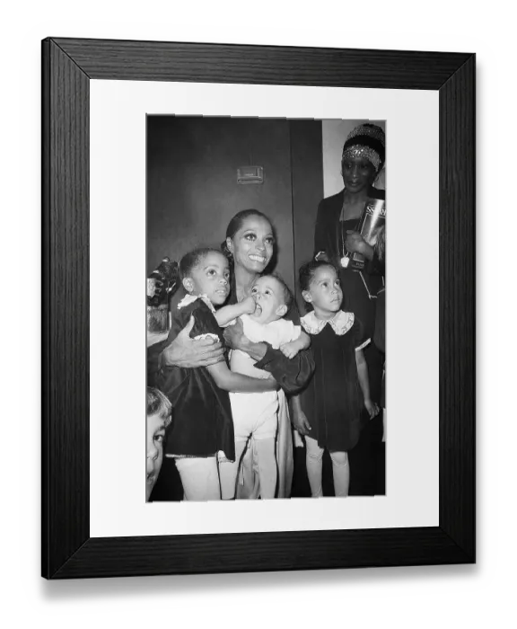 Framed Print : Diana Ross with Her Daughters Framed Print : Diana Ross with Her Daughters