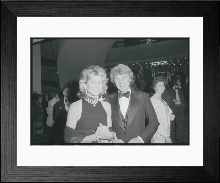 Framed Print : Stepehen Smith with Wife Jean Smith Framed Print : Stepehen Smith with Wife Jean Smith