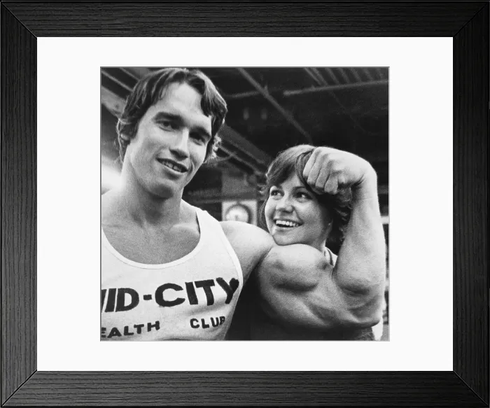 Framed Print : Arnold Schwarzenegger and Sally Field Framed Print : Arnold Schwarzenegger and Sally Field